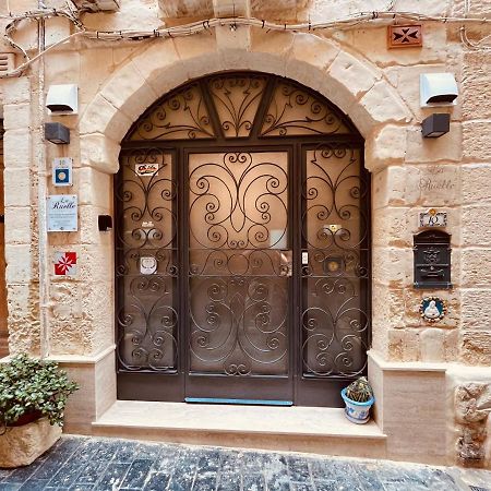 Апартаменти 10 La Ruelle Валлетта Екстер'єр фото